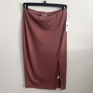 • Charlotte Russe Midi Skirt •